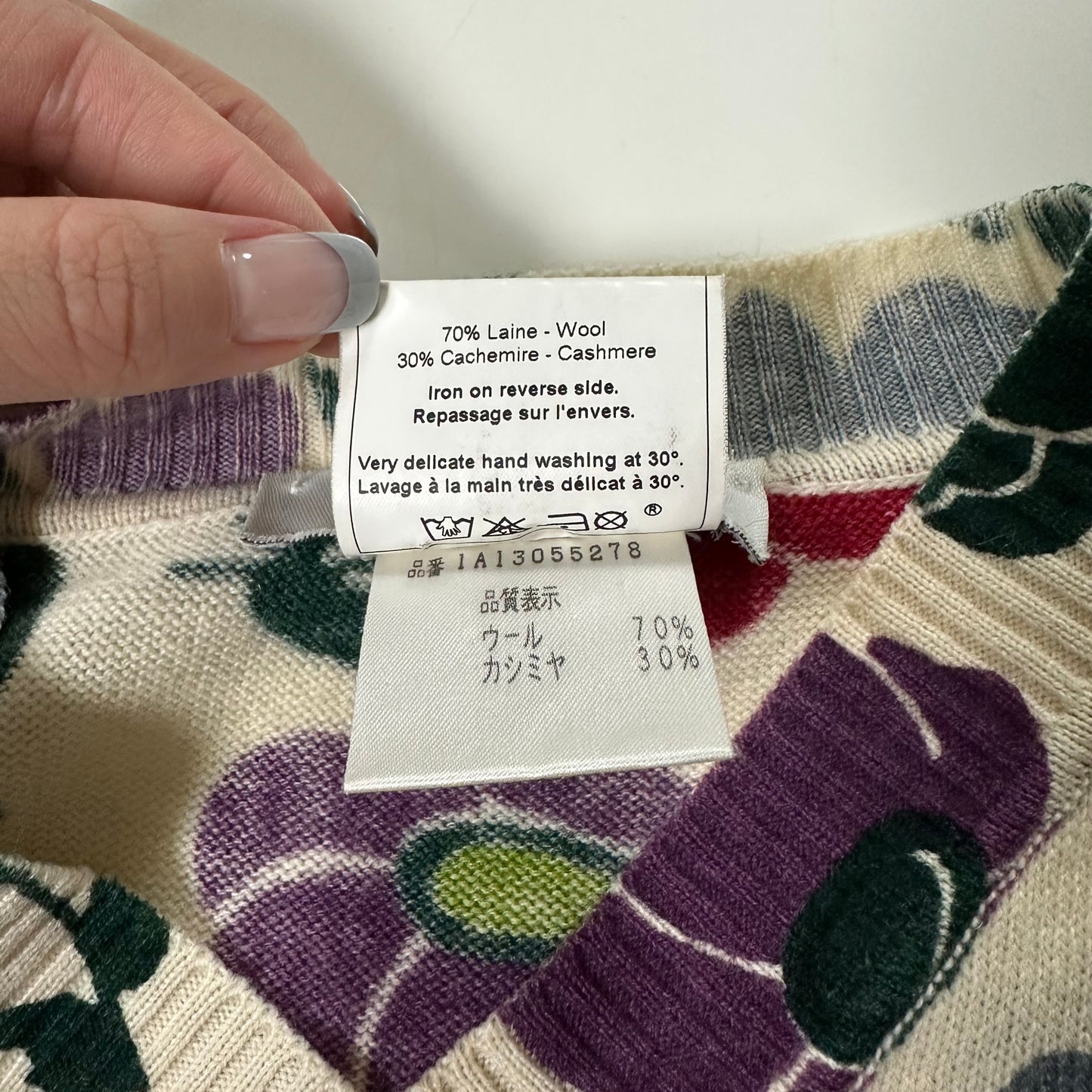 CHRISTIAN DIOR Fall Winter 2001 V-neck Floral Print Knit Sweater