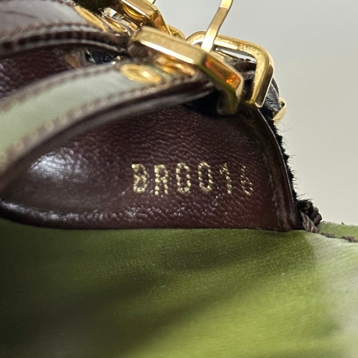 LOUIS VUITTON Spring Summer 2006 Belt Detail Slingback Sandals