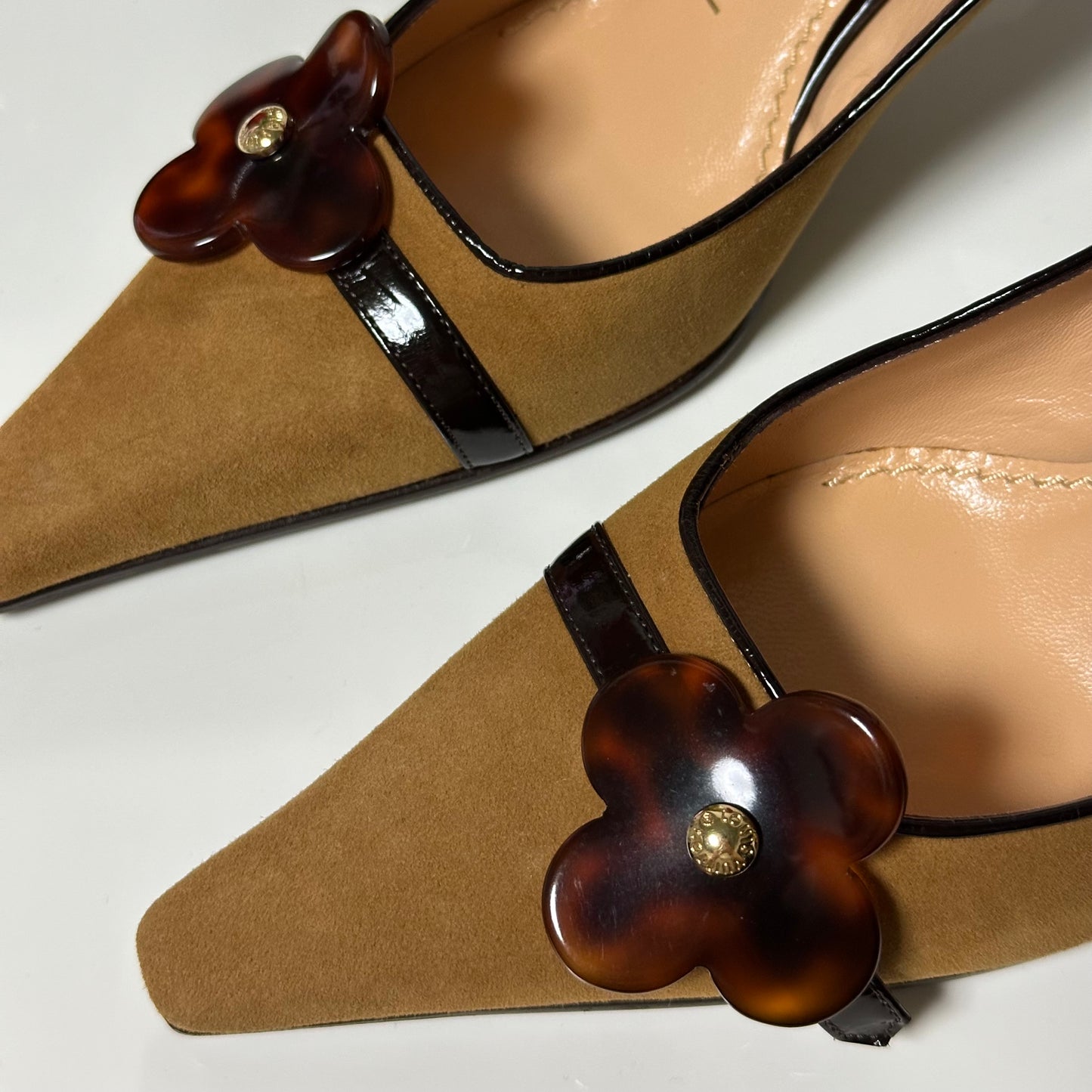 LOUIS VUITTON Tortoiseshell Flower Motif Suede Leather Slingback Sandals