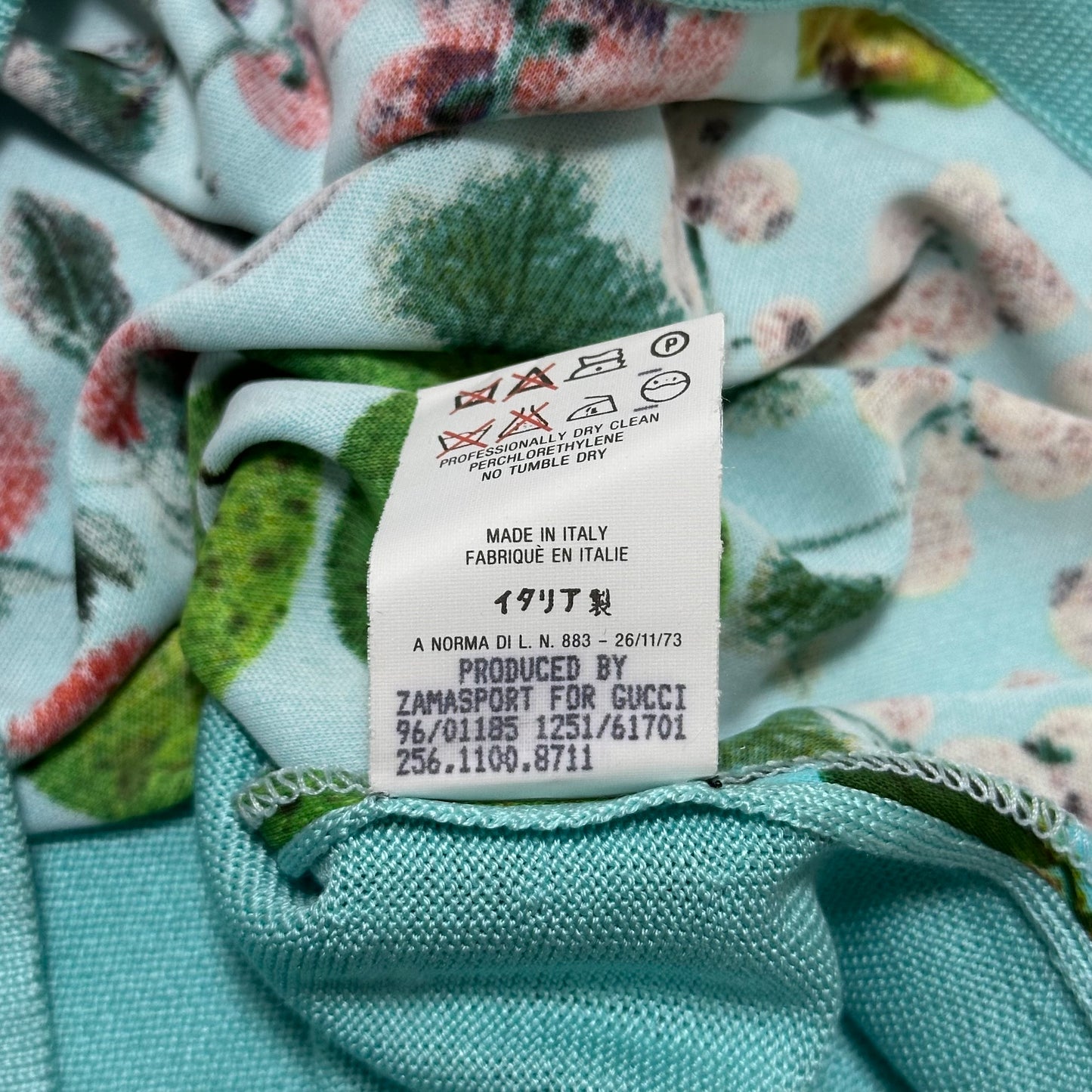 GUCCI Spring Summer 1996 Fruit Print V-neck Knit Pullover