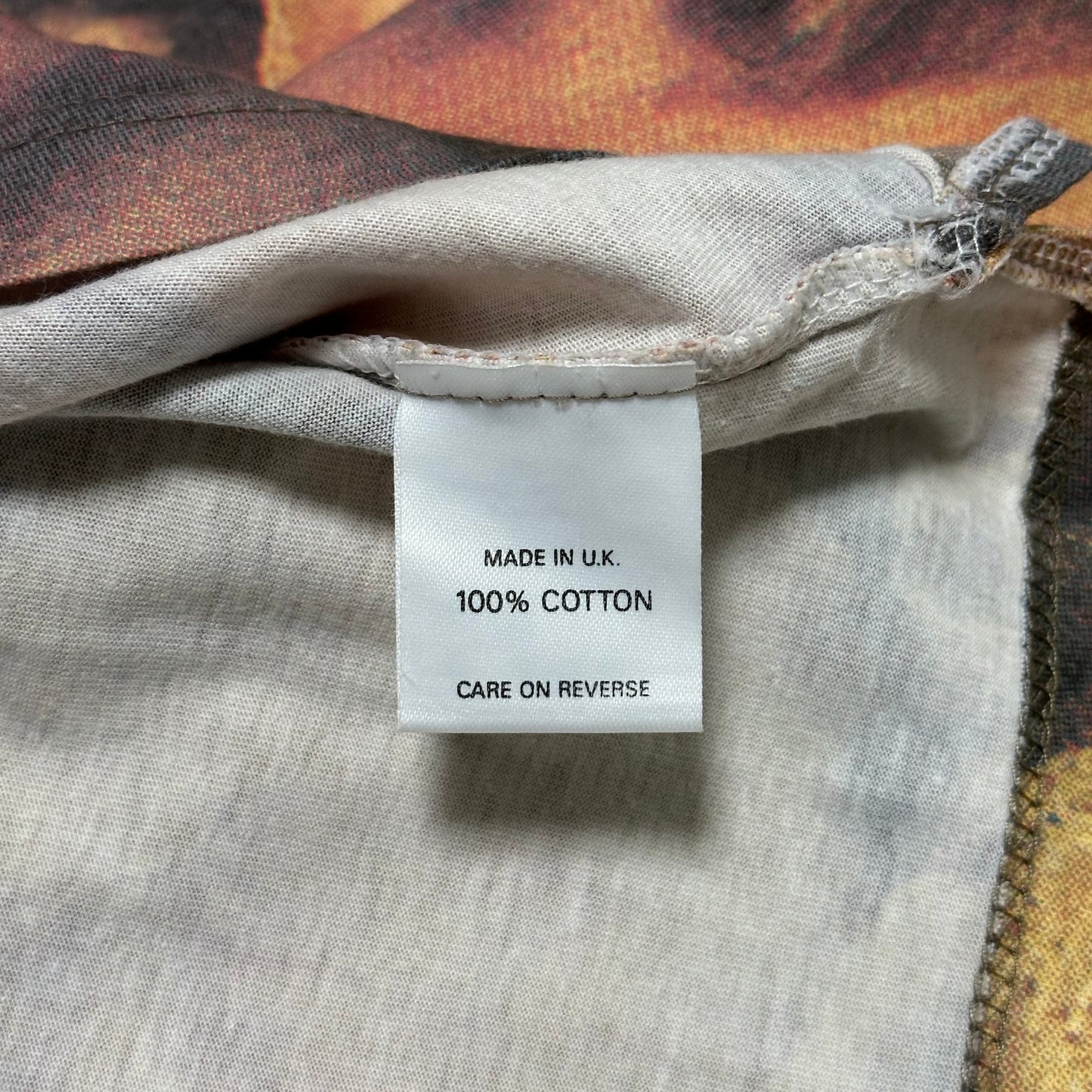 VIVIENNE WESTWOOD Spring Summer 1993 "Grand Hotel" Kissing Print Cropped T-Shirt
