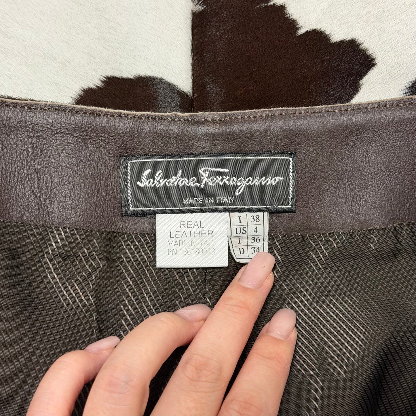SALVATORE FERRAGAMO Fall Winter 2004 Genuine Cowhide Leather Midi Skirt
