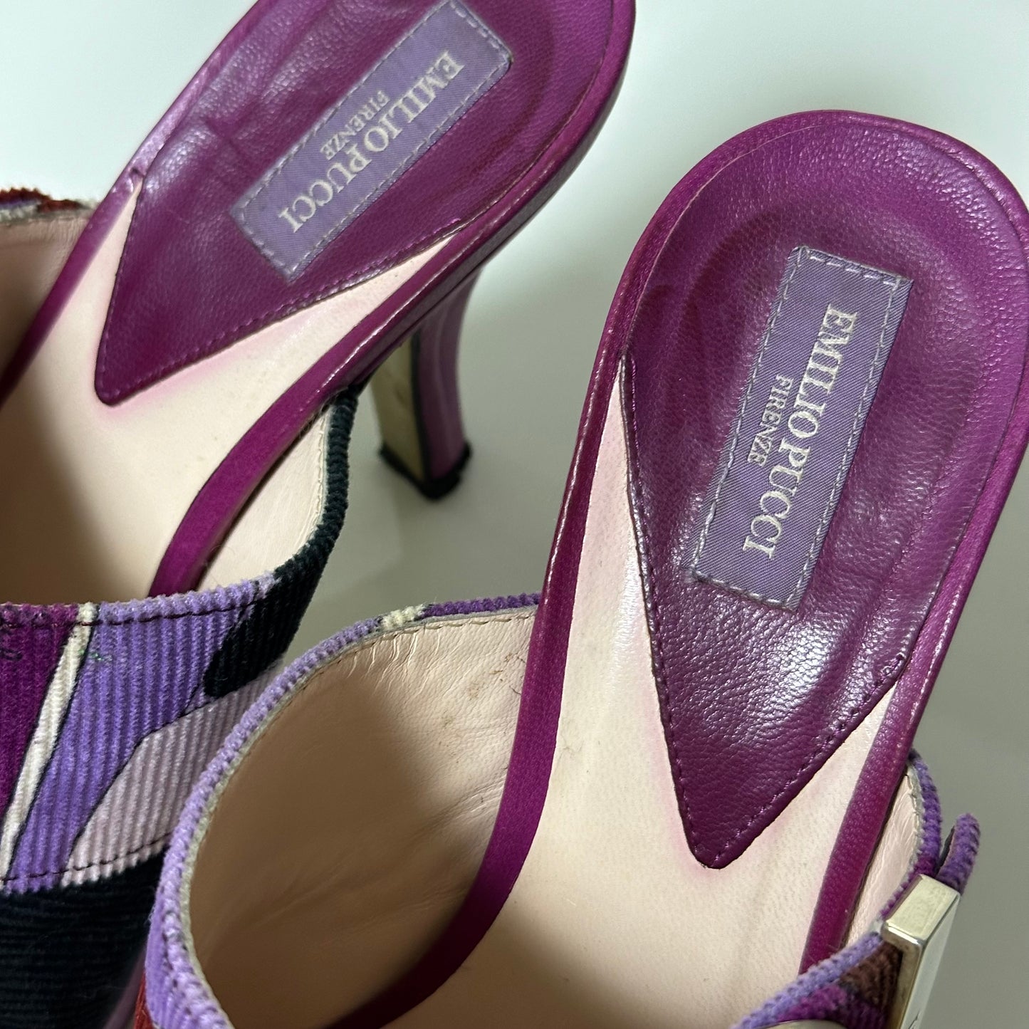 EMILIO PUCCI Fall Winter 2005 Corduroy Mules
