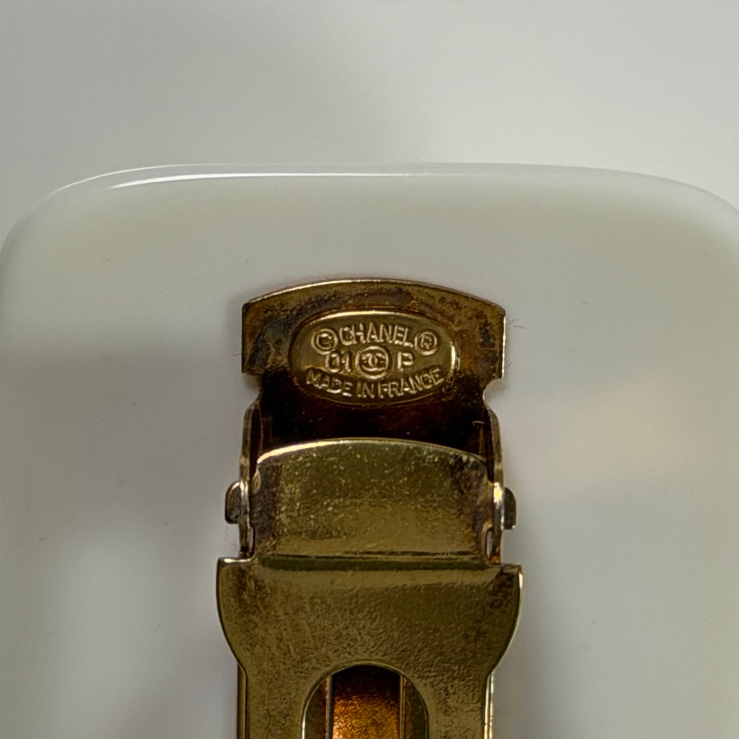 CHANEL Vintage Resin CC Concentric Circle Hair Barrette