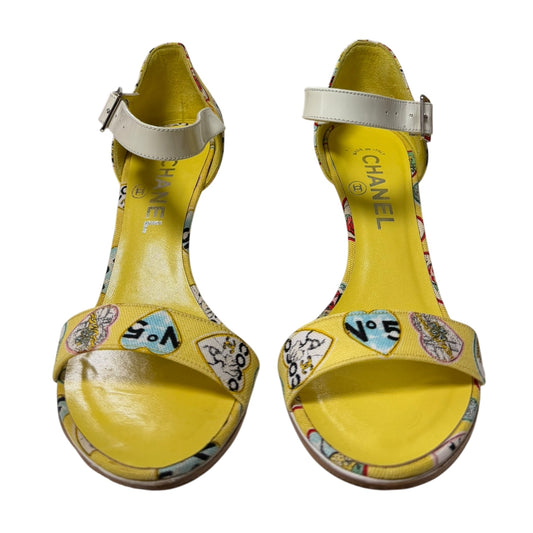 CHANEL Spring 2006 Valentine Heart Print Canvas Sandals