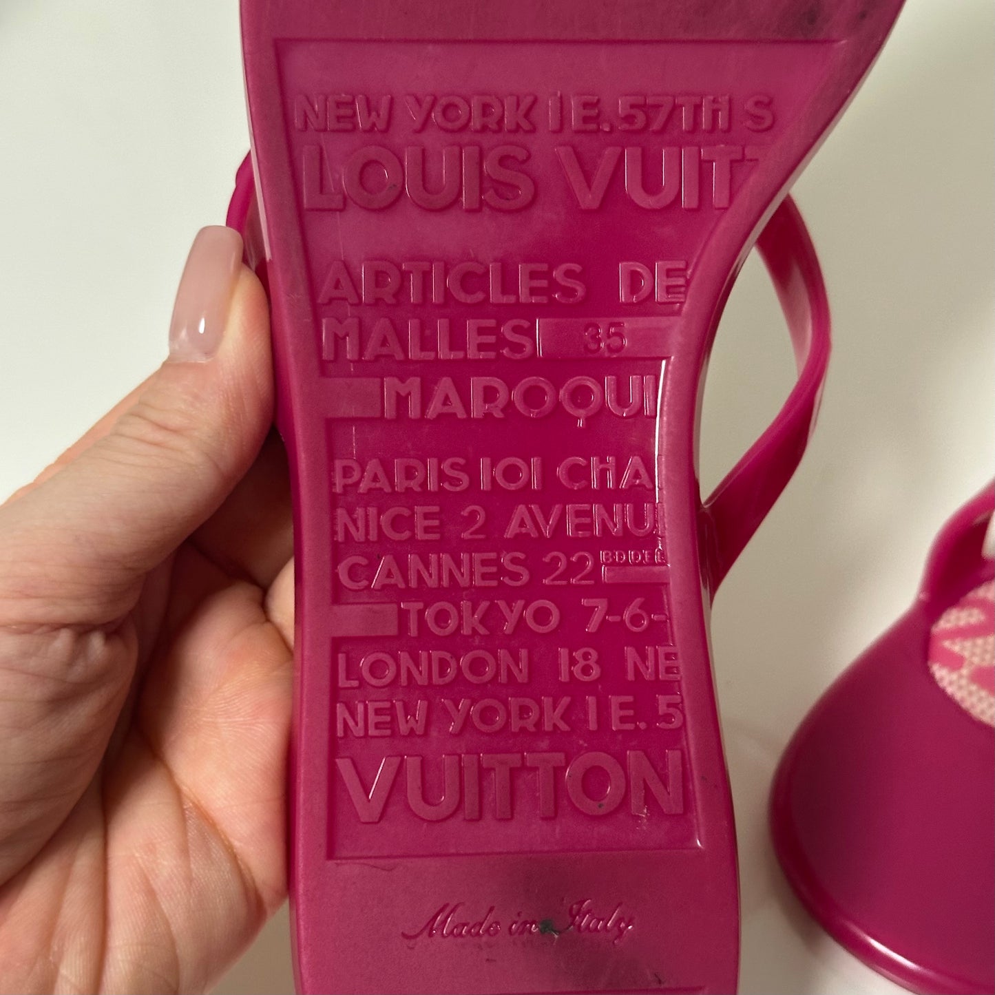 LOUIS VUITTON Spring Summer 2009 Cruise Collection Flip-Flop Sandals
