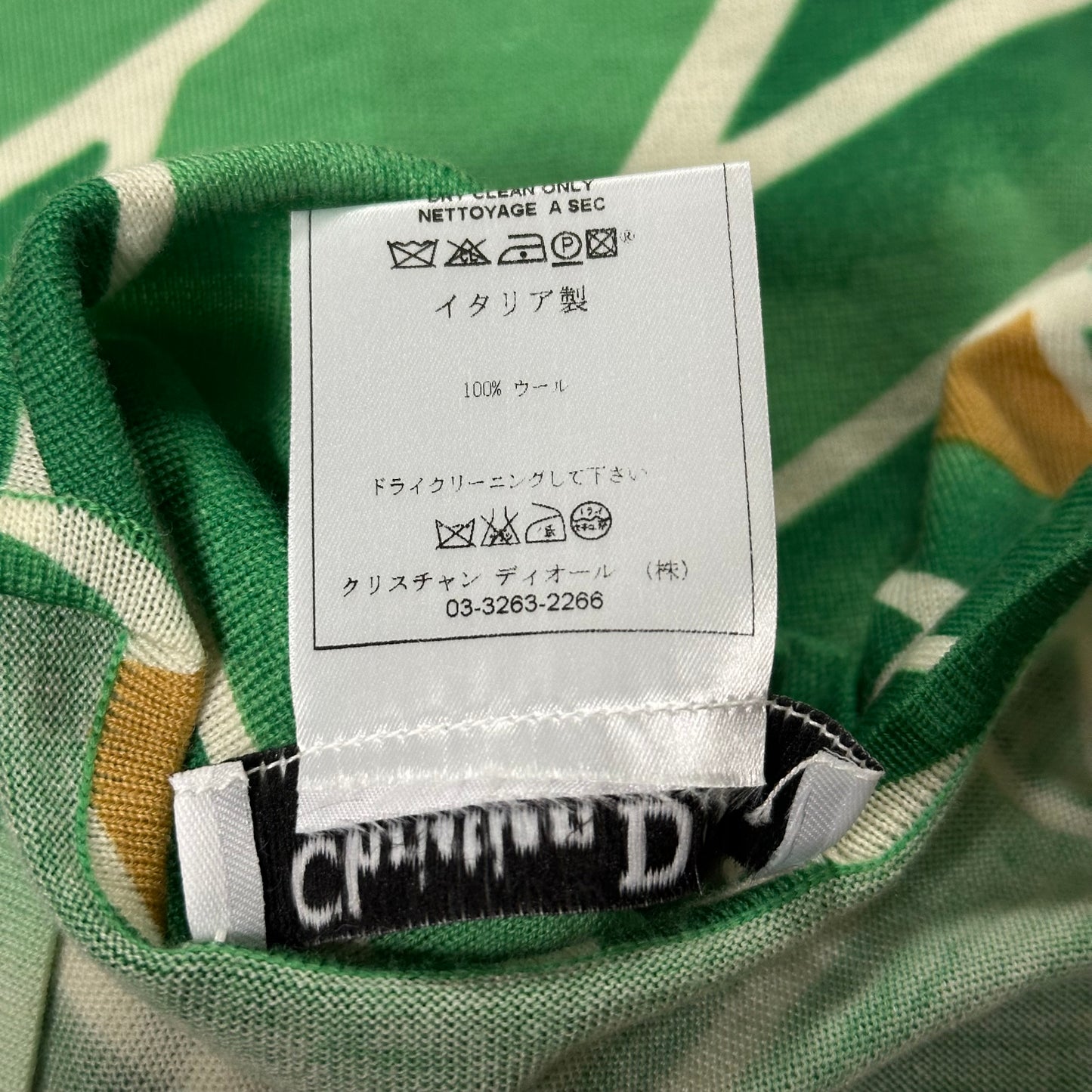 CHRISTIAN DIOR Fall Winter 2003 Koi Floral Print V-neck Knitted Jumper