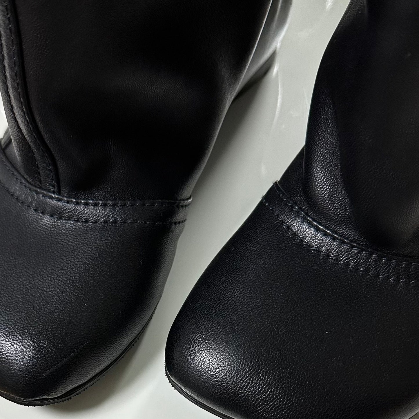 LOEWE Fall Winter 2023 Toy Leather Ankle Boots