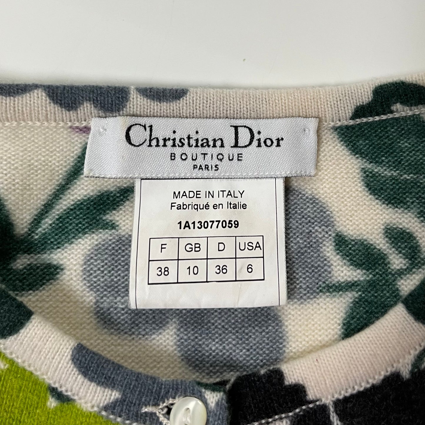 CHRISTIAN DIOR Fall Winter 2001 Floral Print Knit Cardigan