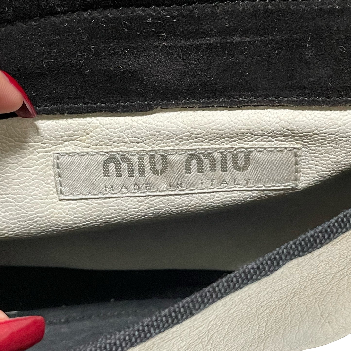 MIU MIU Fall Winter 1999 Leather Mesh Shoulder Bag