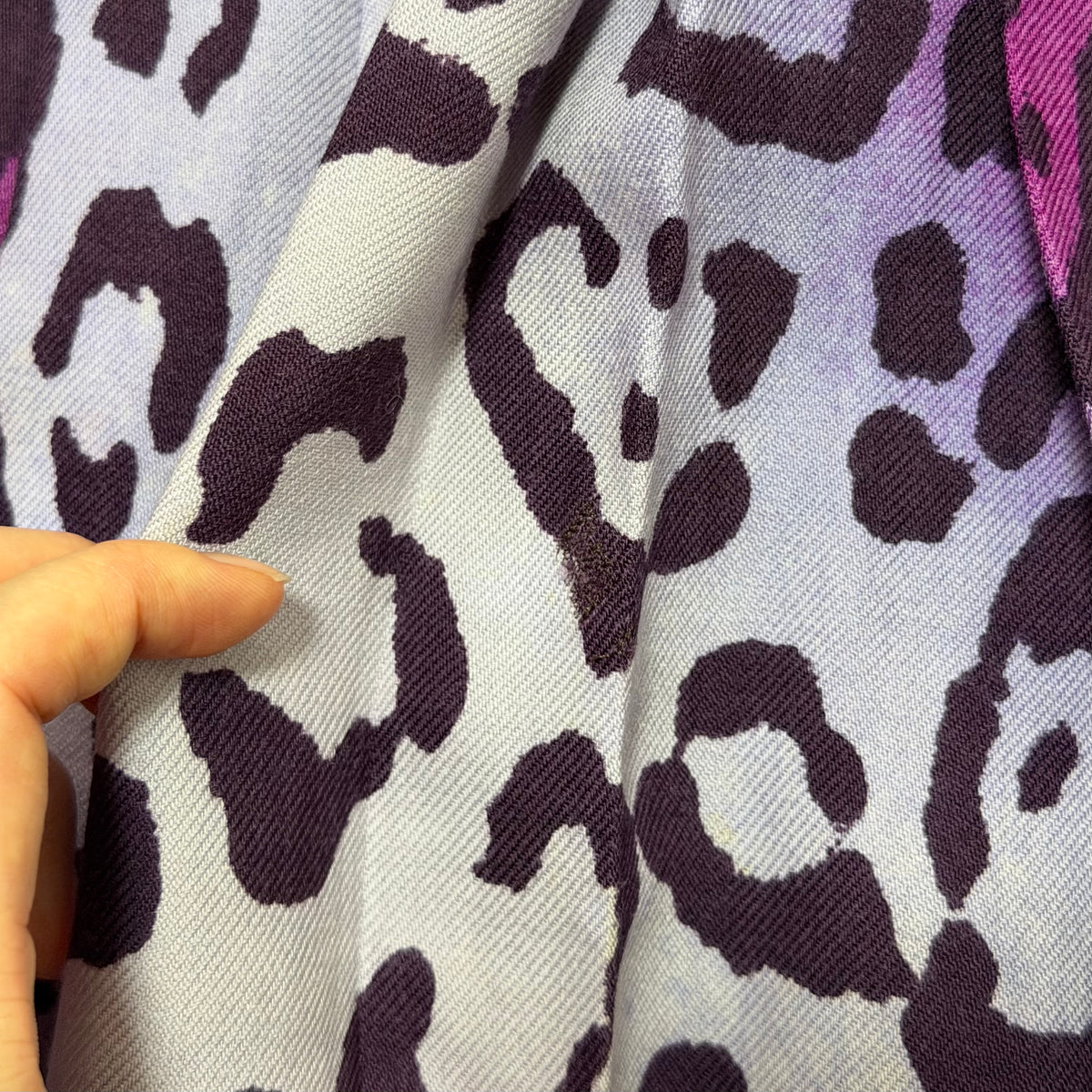 CHRISTIAN DIOR Fall Winter 2004 Leopard Print High-Waisted Pleated Mini Skirt