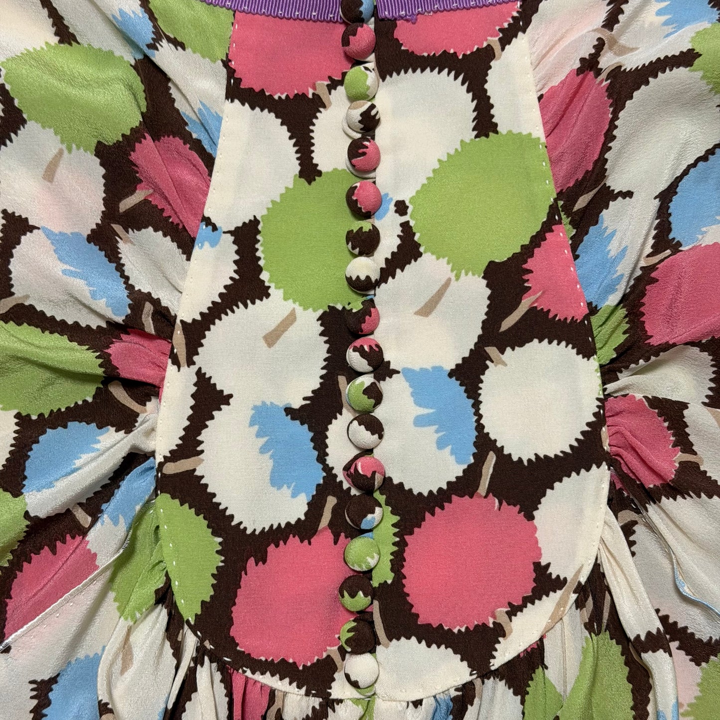 LOUIS VUITTON Spring Summer 2005 Apple Print Beaded Sequin-Trim Midi Skirt