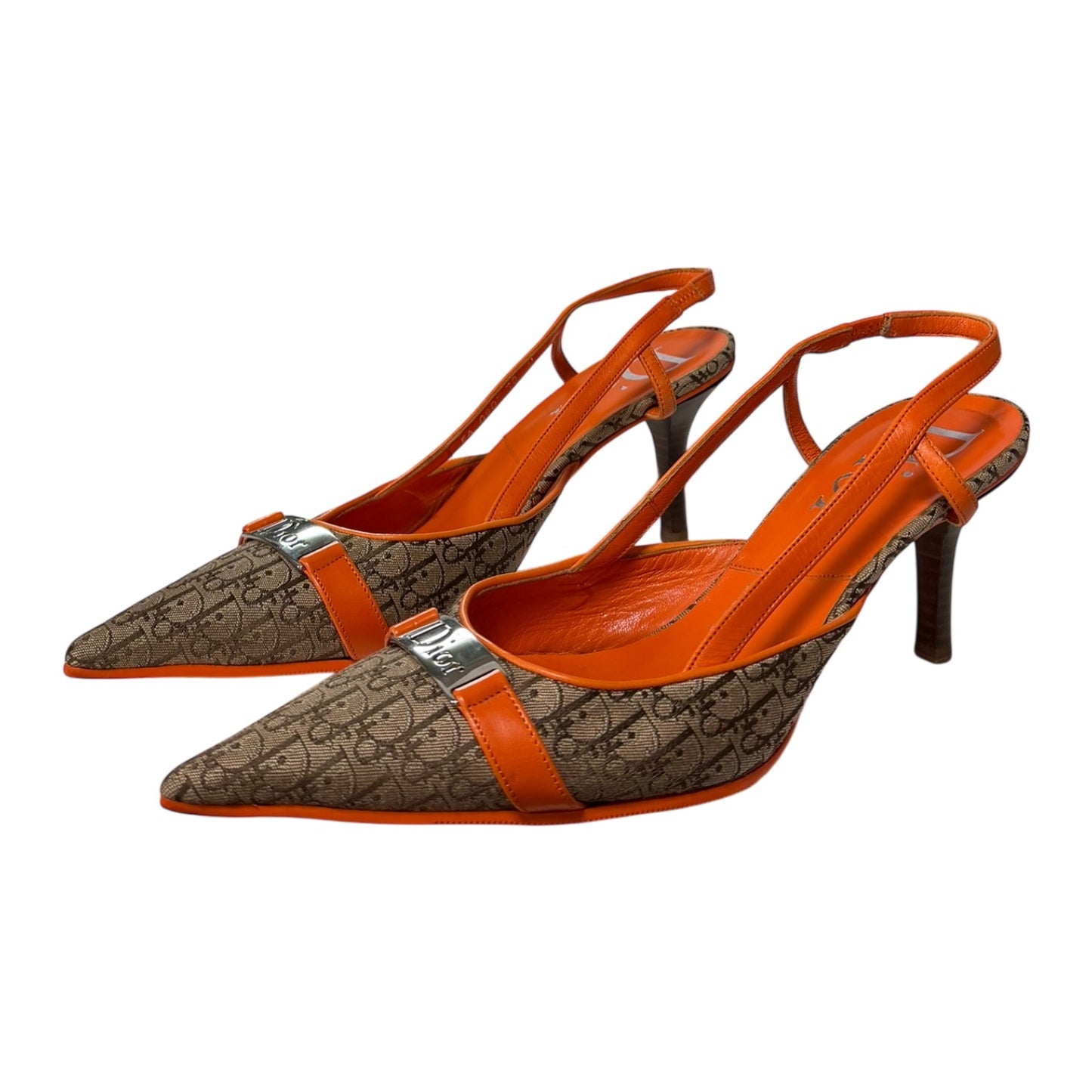 CHRISTIAN DIOR Spring Summer 2005 Trotter Monogram Slingback Pumps with Logo Plate