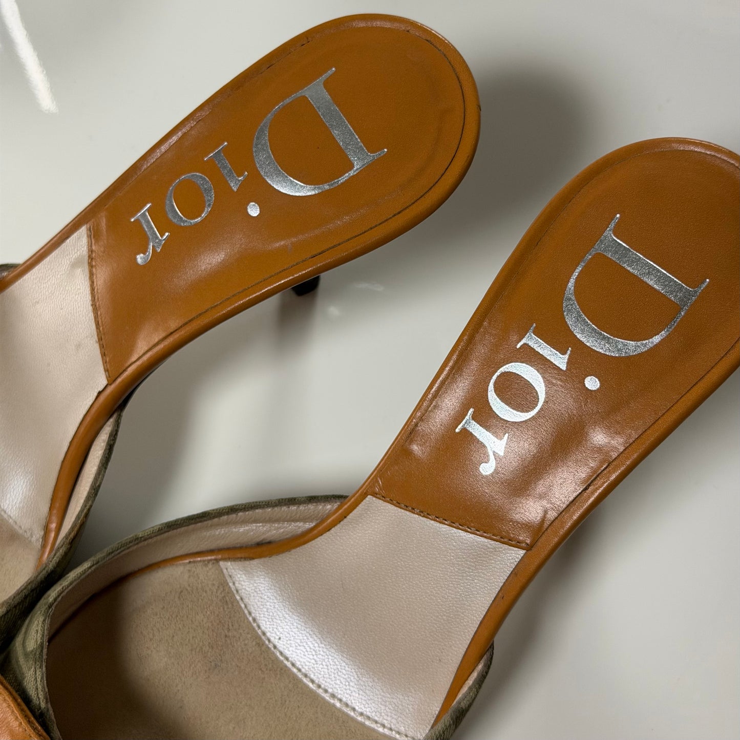 CHRISTIAN DIOR Fall Winter 2006 ‘Romantique’ Trotter Canvas & Leather Mules