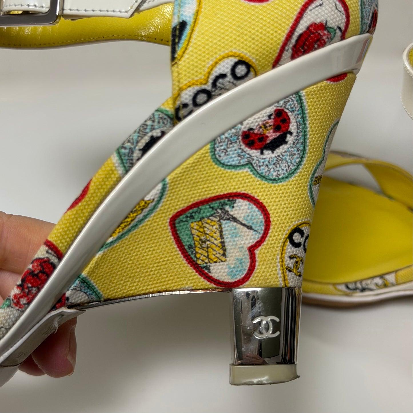 CHANEL Spring 2006 Valentine Heart Print Canvas Sandals