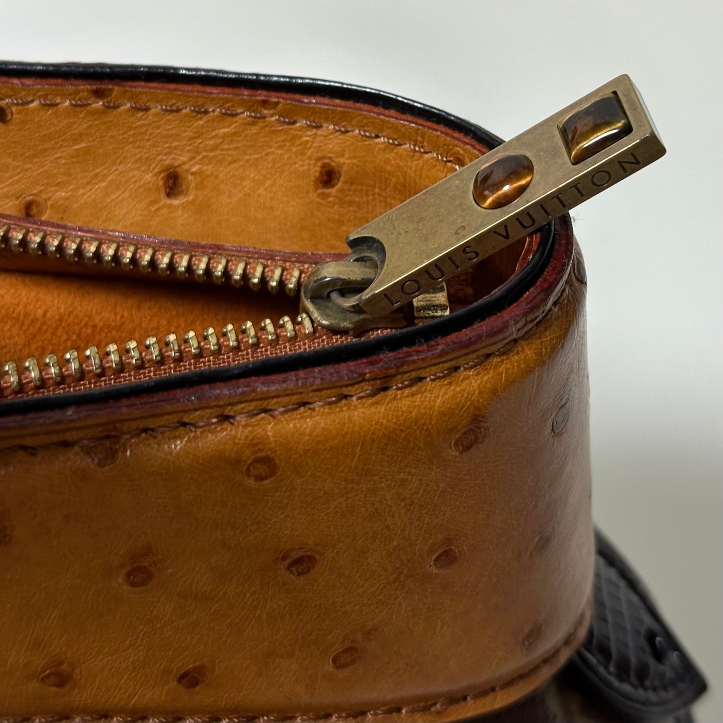 LOUIS VUITTON Fall Winter 2005 Dora Monogram Waltz Hand Bag