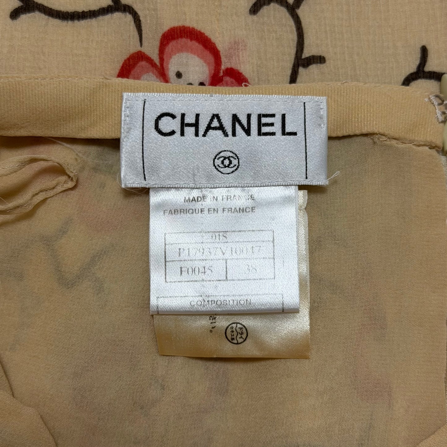 CHANEL Spring 2001 Floral Print Pleated Hem Skirt