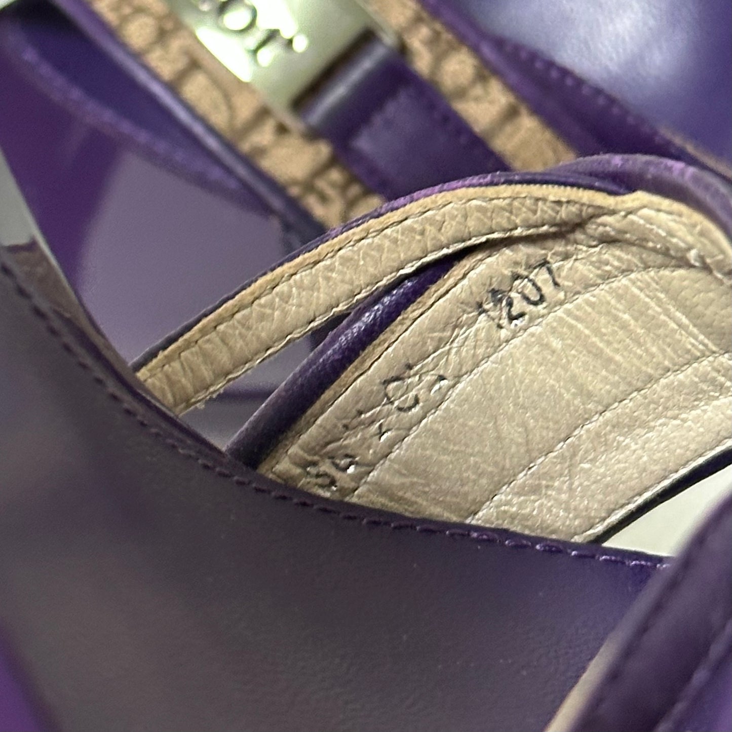 CHRISTIAN DIOR Spring Summer 2005 Diorissimo Street Chic Trotter Sandals
